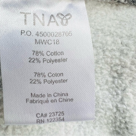 TNA Aritzia Gray Hoodie. Size X-Large - Picture 7 of 7